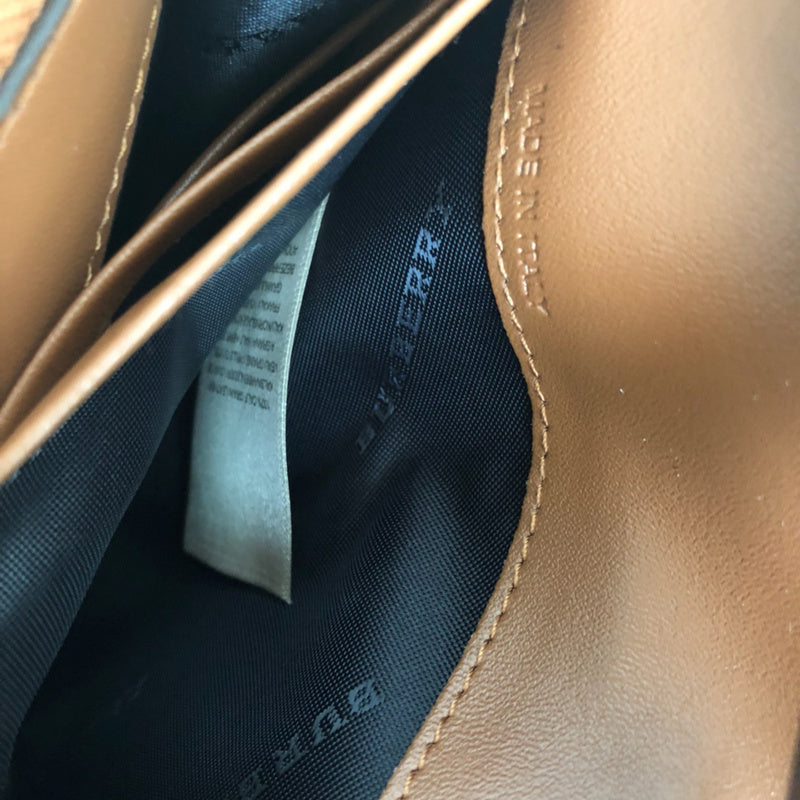 Burberry Bags - Bagsattire   482