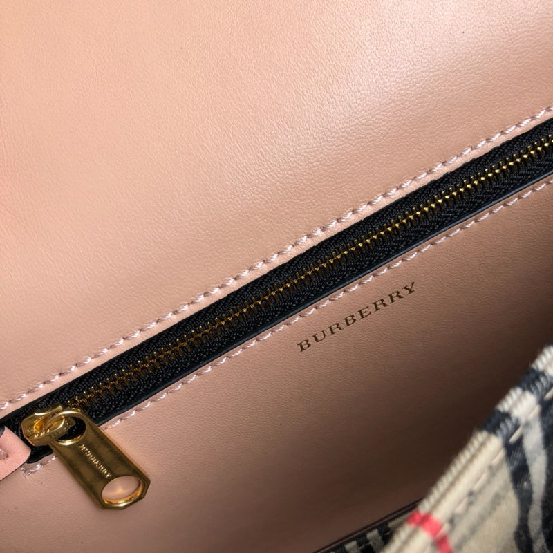 Burberry Bags - Bagsattire   612