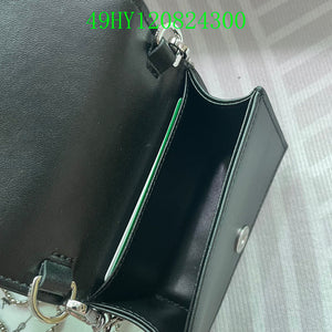 Prada Bags - The Barnes Bags  018