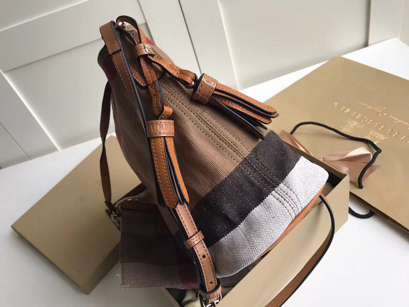 Burberry Bags - Bagsattire   434