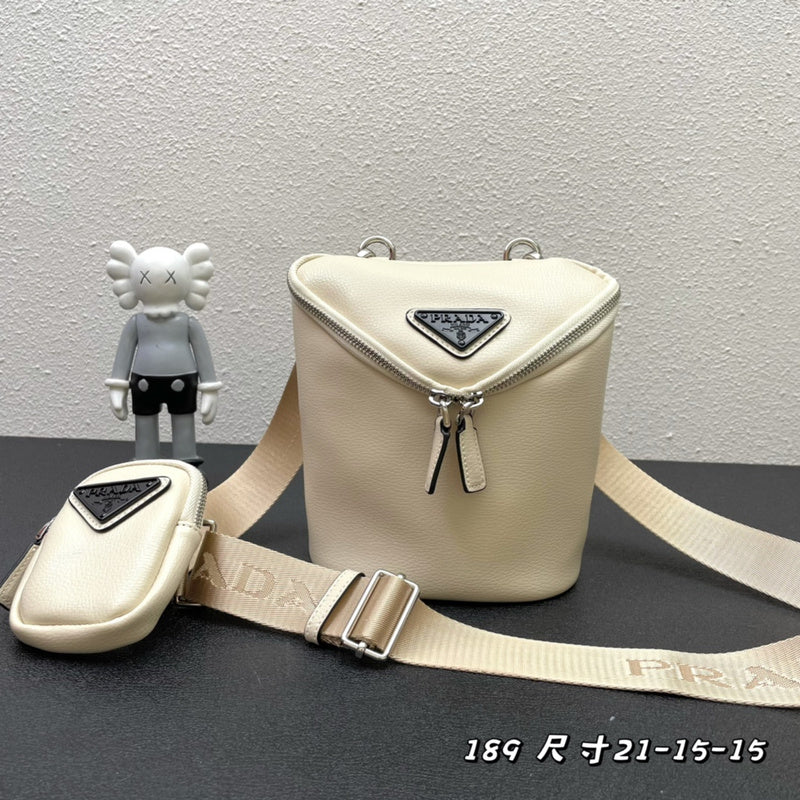 Barnes-Bags - Prada Bags - 963