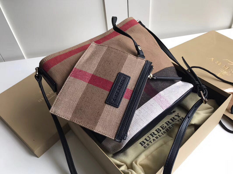 Burberry Bags - Bagsattire   438