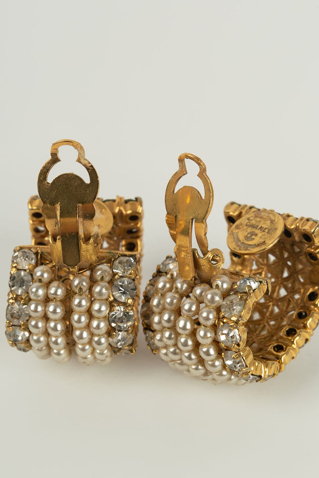 Boucles d'oreilles nacrées Chanel