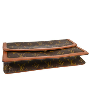 Louis Vuitton Pochette Dame  Canvas Clutch Bag