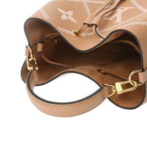 Louis Vuitton Néonoé  Leather Clutch Bag