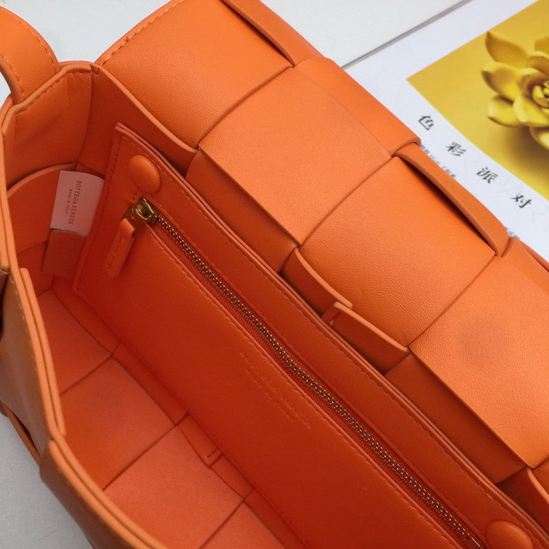 Burberry Bags - Bagsattire   170