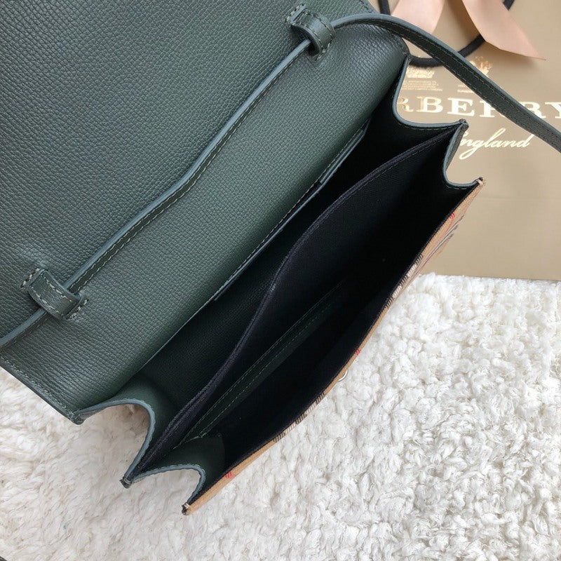 Burberry Bags - Bagsattire   461