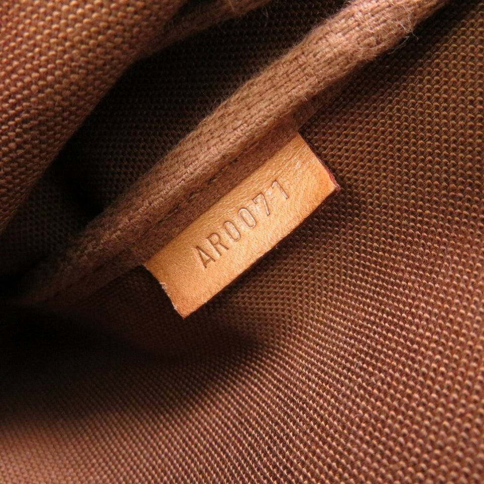 Louis Vuitton Pochette Accessoires  Canvas Clutch Bag