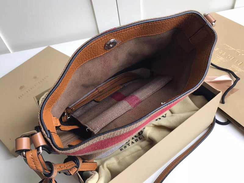 Burberry Bags - Bagsattire   434