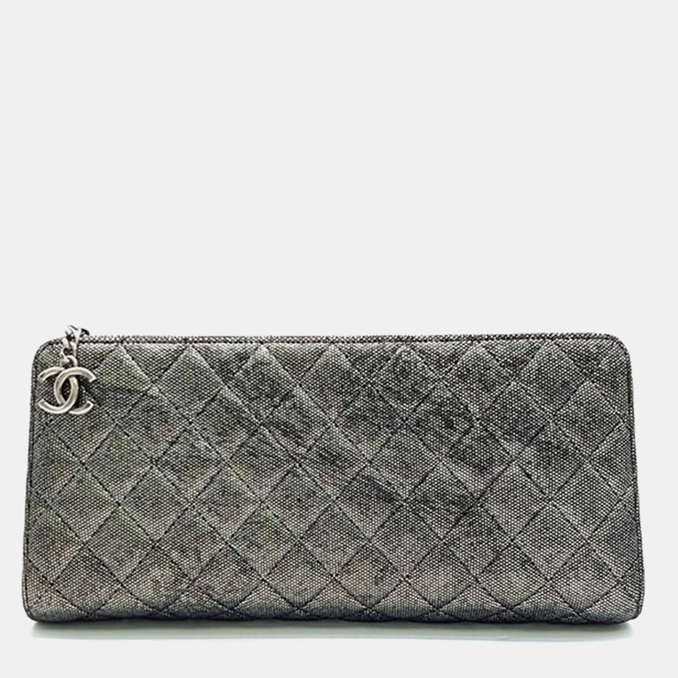 Metallic Clutch