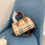 Burberry Bags - Bagsattire   213