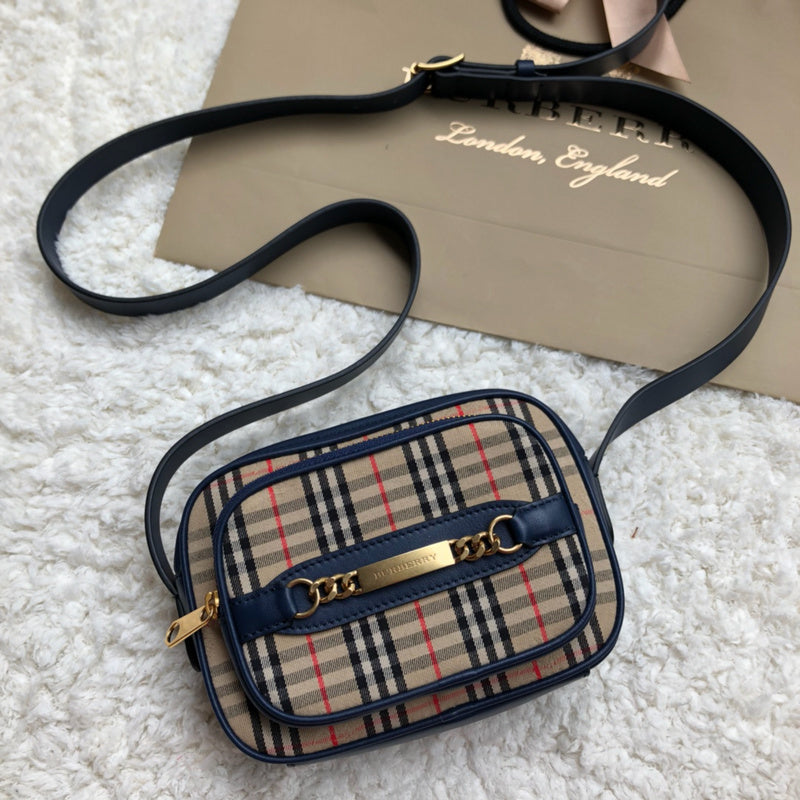 Burberry Bags - Bagsattire   587