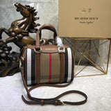 Burberry Bags - Bagsattire   239