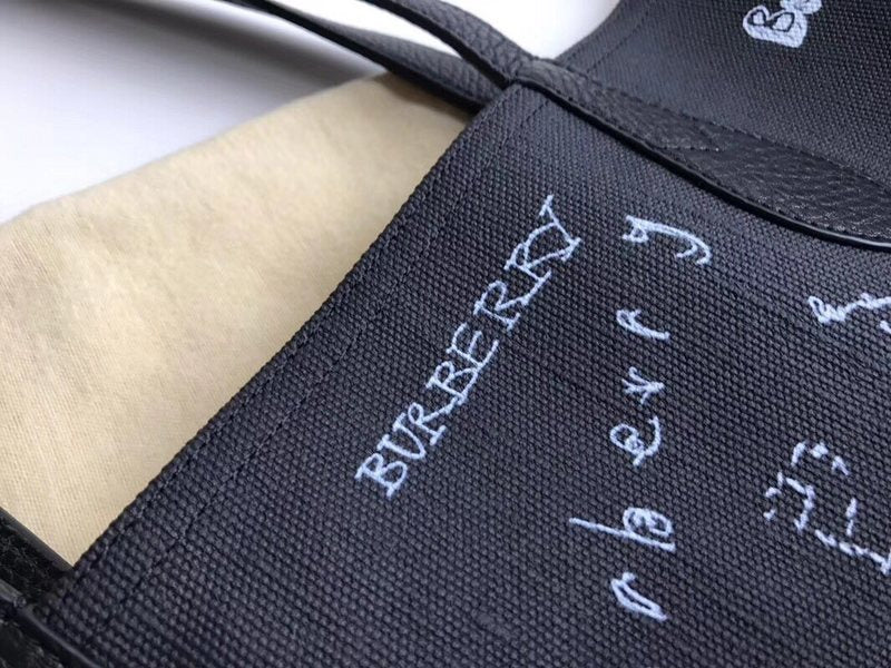 Burberry Bags - Bagsattire   294