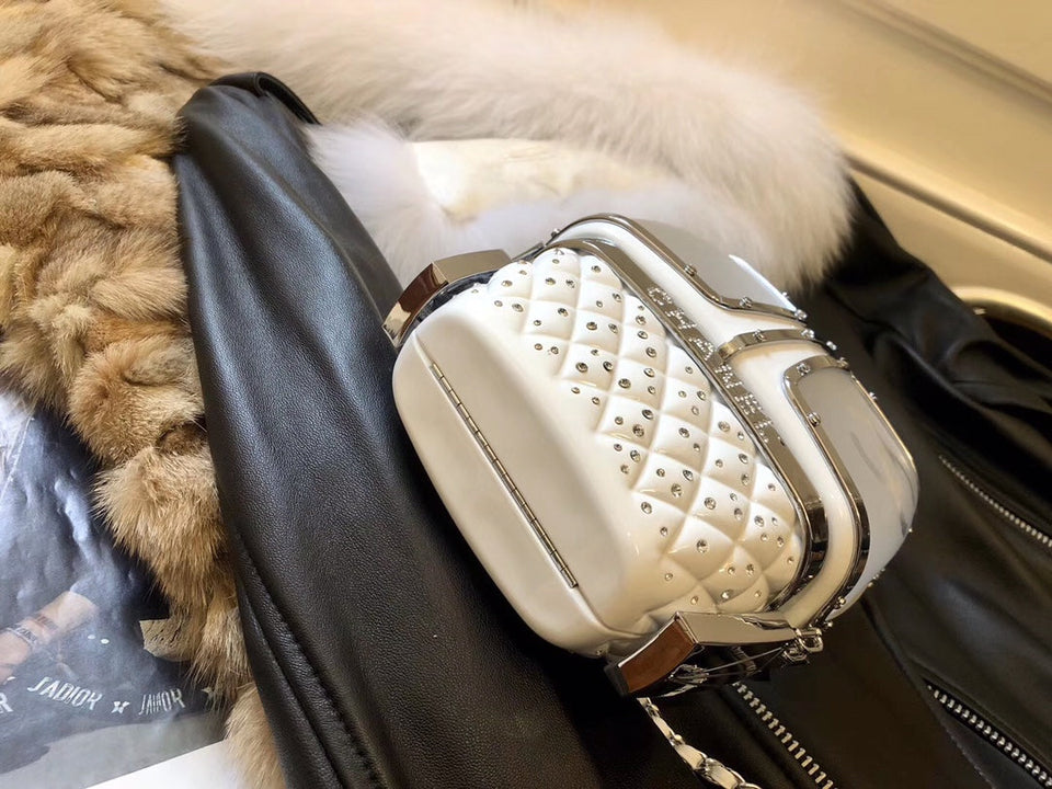 Chanel - Luxury Bag - CHL - 633