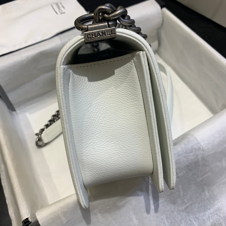 Chanel - Luxury Bag - CHL - 826