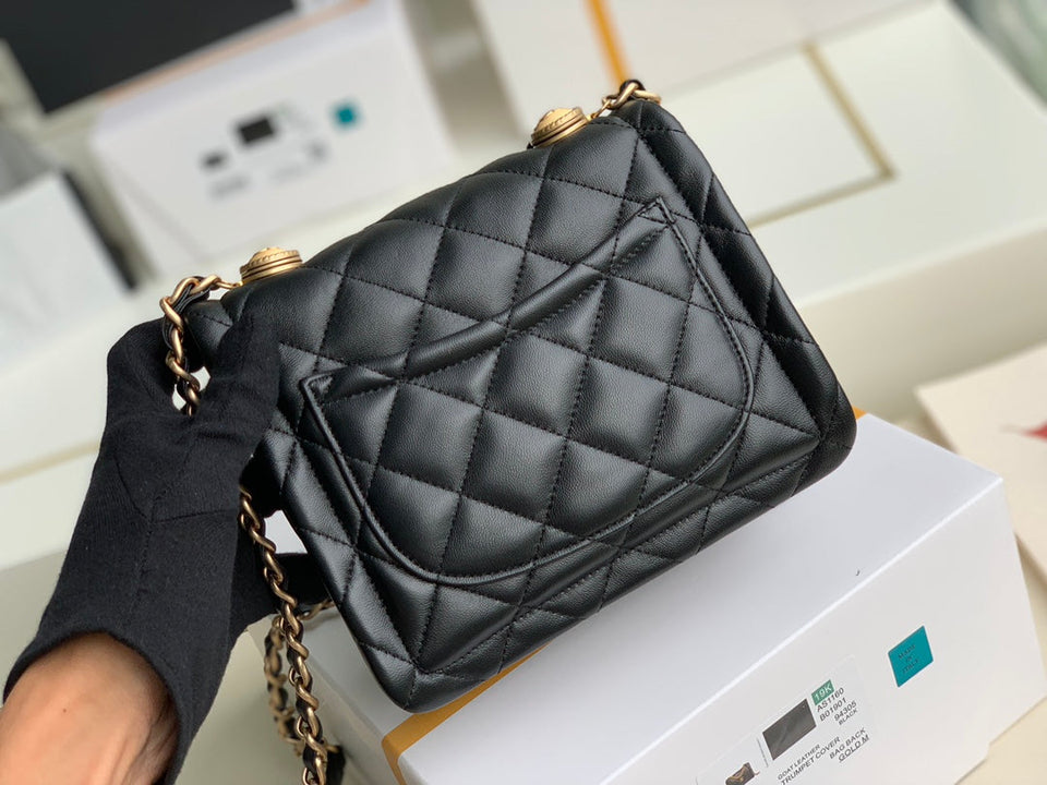 Chanel - Luxury Bag - CHL - 809
