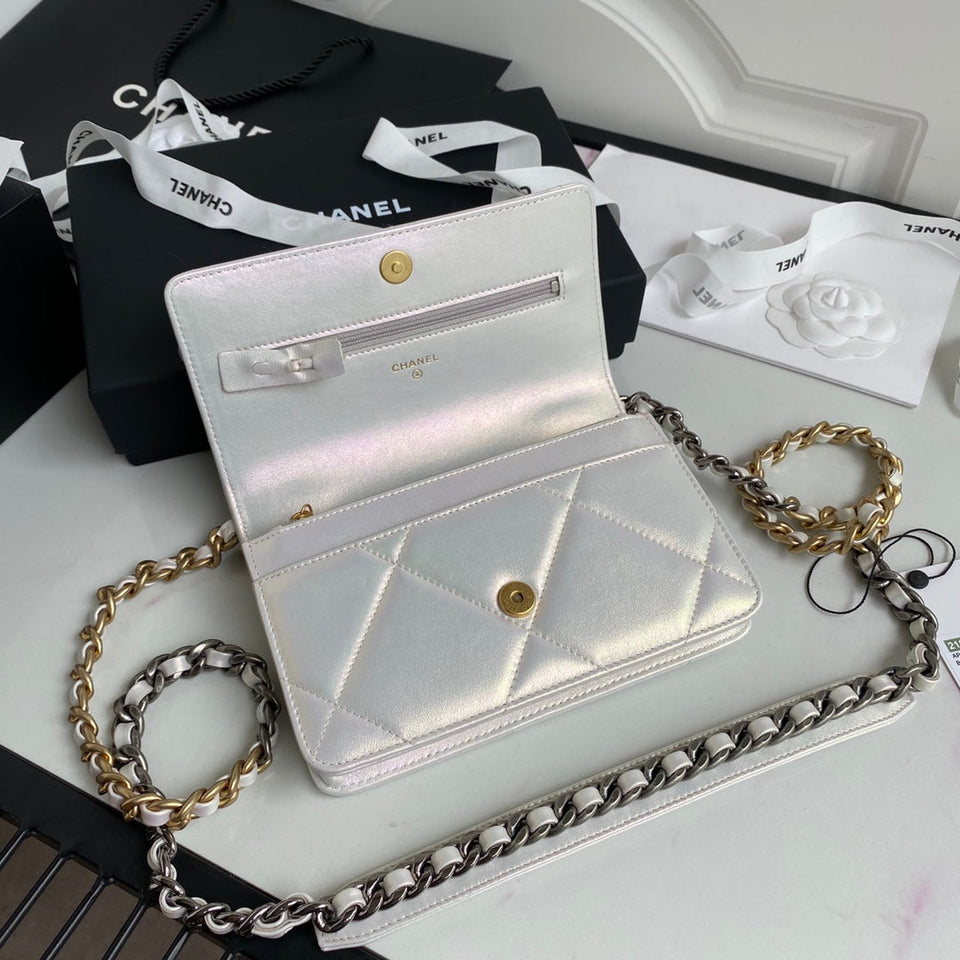 Chanel - Luxury Bag - CHL - 845