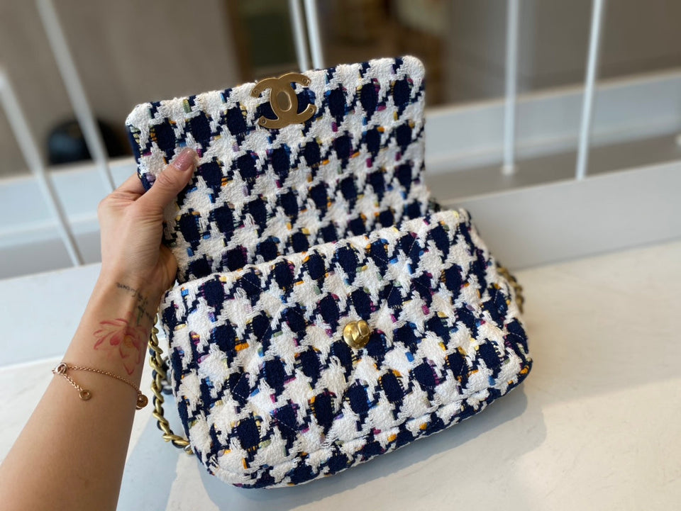 Chanel - Luxury Bag - CHL - 680