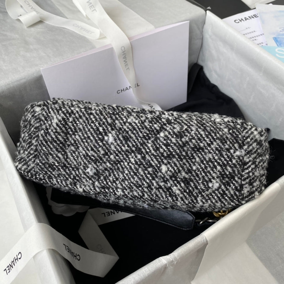 Chanel - Luxury Bag - CHL - 930