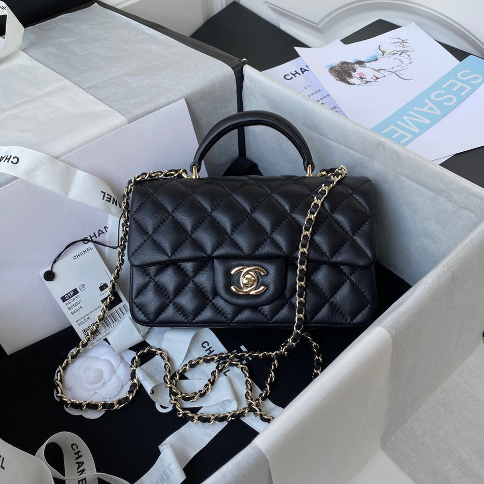 Chanel - Luxury Bag - CHL - 685