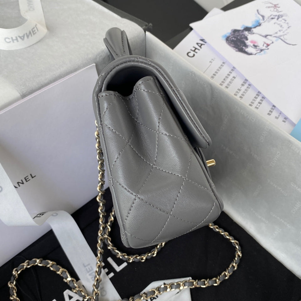 Chanel - Luxury Bag - CHL - 686