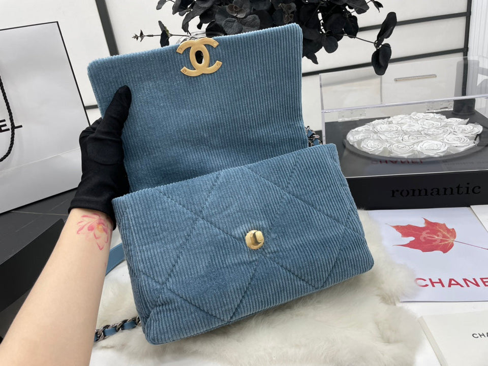 Chanel - Luxury Bag - CHL - 672