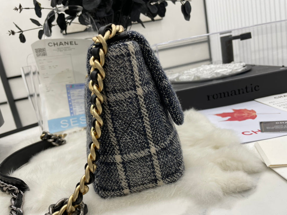 Chanel - Luxury Bag - CHL - 484
