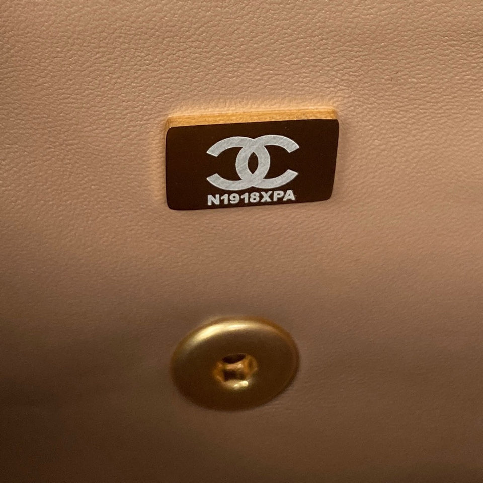 Chanel - Luxury Bag - CHL - 695