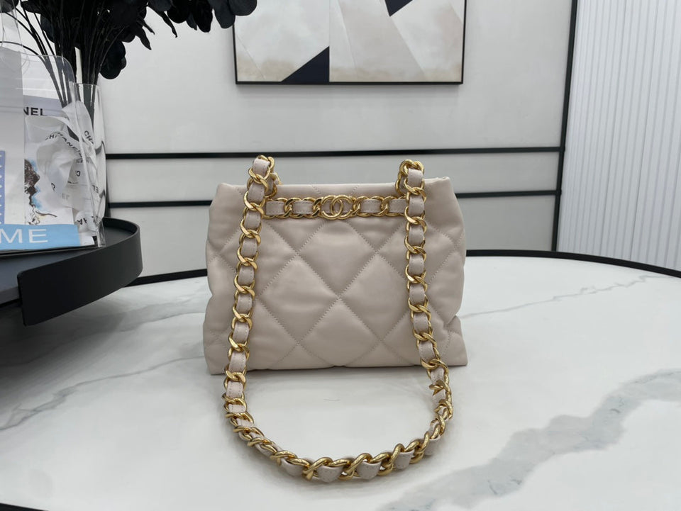 Chanel - Luxury Bag - CHL - 646
