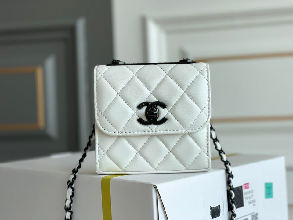 Chanel - Luxury Bag - CHL - 592