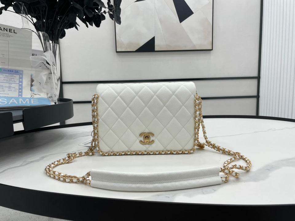 Chanel - Luxury Bag - CHL - 653