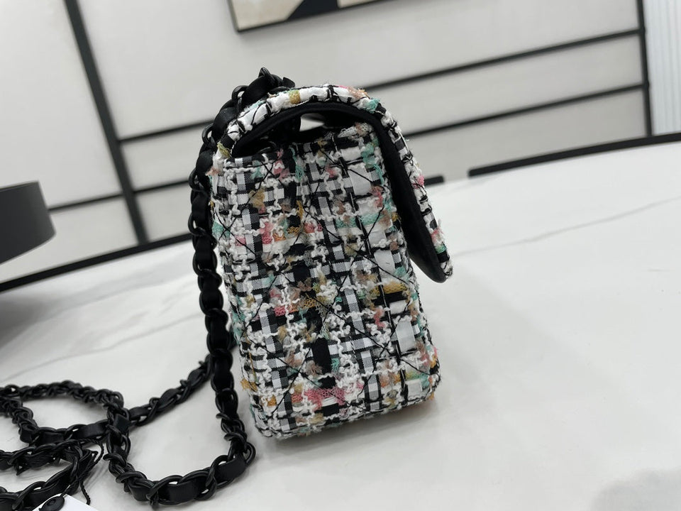 Chanel - Luxury Bag - CHL - 518