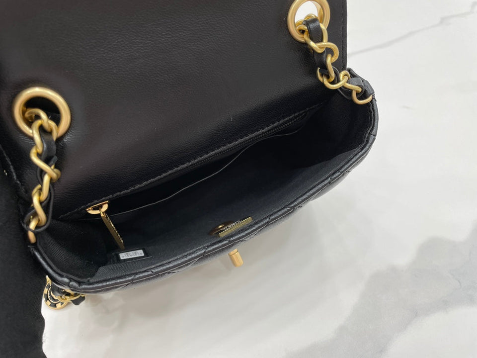 Chanel - Luxury Bag - CHL - 464