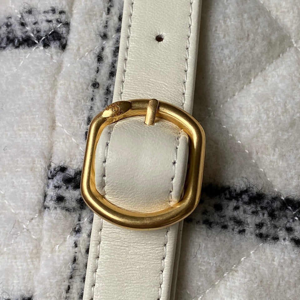 Chanel - Luxury Bag - CHL - 375