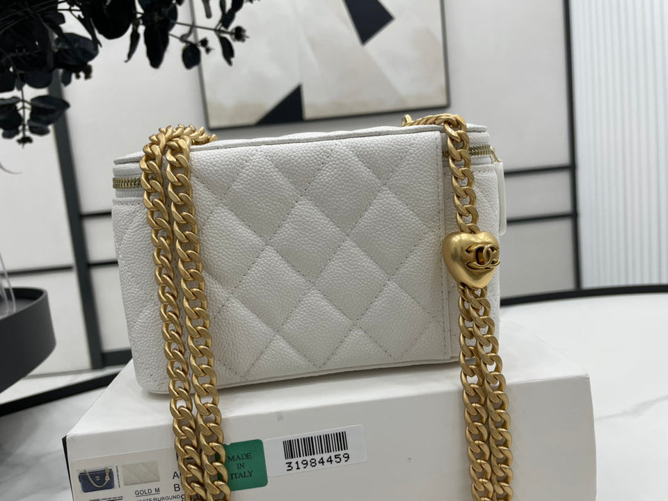 Chanel - Luxury Bag - CHL - 337