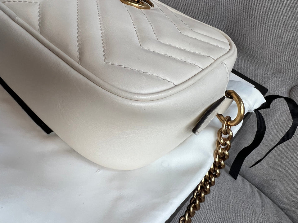Gucci GG White Marmont Mini Shoulder Bag (RRP £1,160)