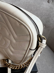 Gucci GG White Marmont Mini Shoulder Bag (RRP £1,160)