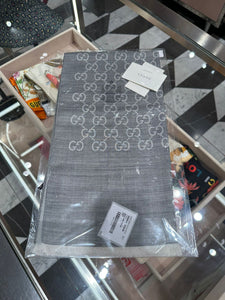 Gucci long scarf grey