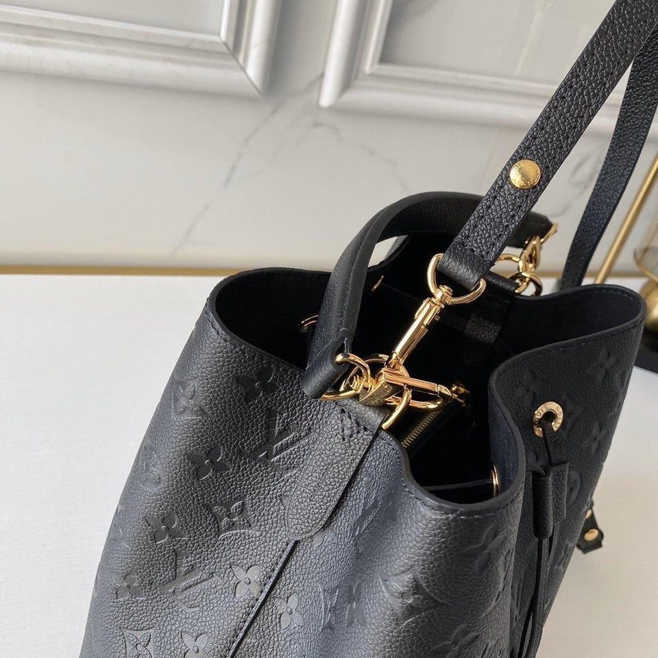 Louis Vuitton NeoNoe MM Bag