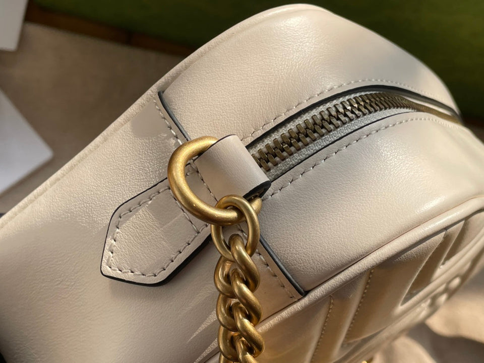 Gucci GG Marmont Small Matelasse Shoulder Bag