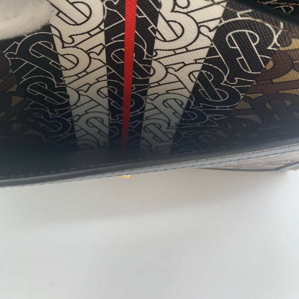 Handbag Luxury Designer By Burberry  Size: Medium