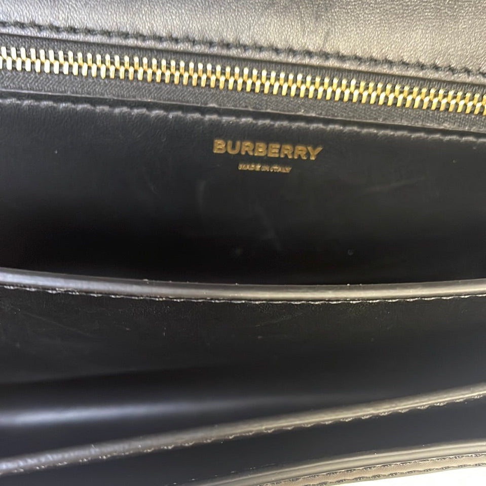 Crossbody Luxury Designer By Burberry  Size: Medium