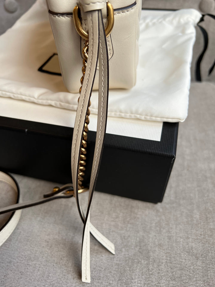 Gucci GG White Marmont Mini Shoulder Bag (RRP £1,160)