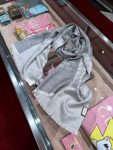 Gucci long scarf grey