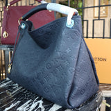 Louis Vuitton Artsy MM Bag