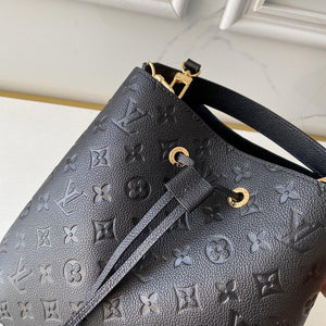 Louis Vuitton NeoNoe MM Bag