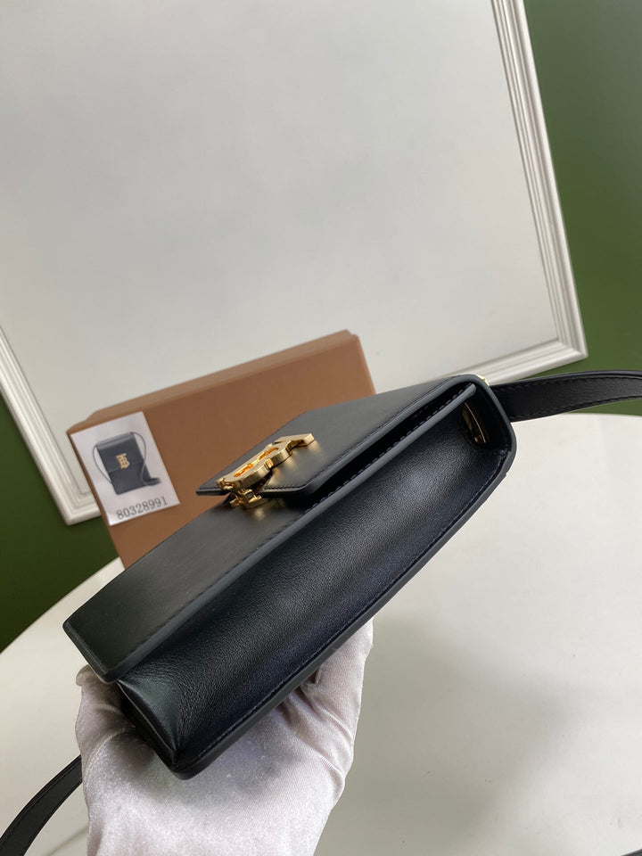 Burberry Robin Leather Bag