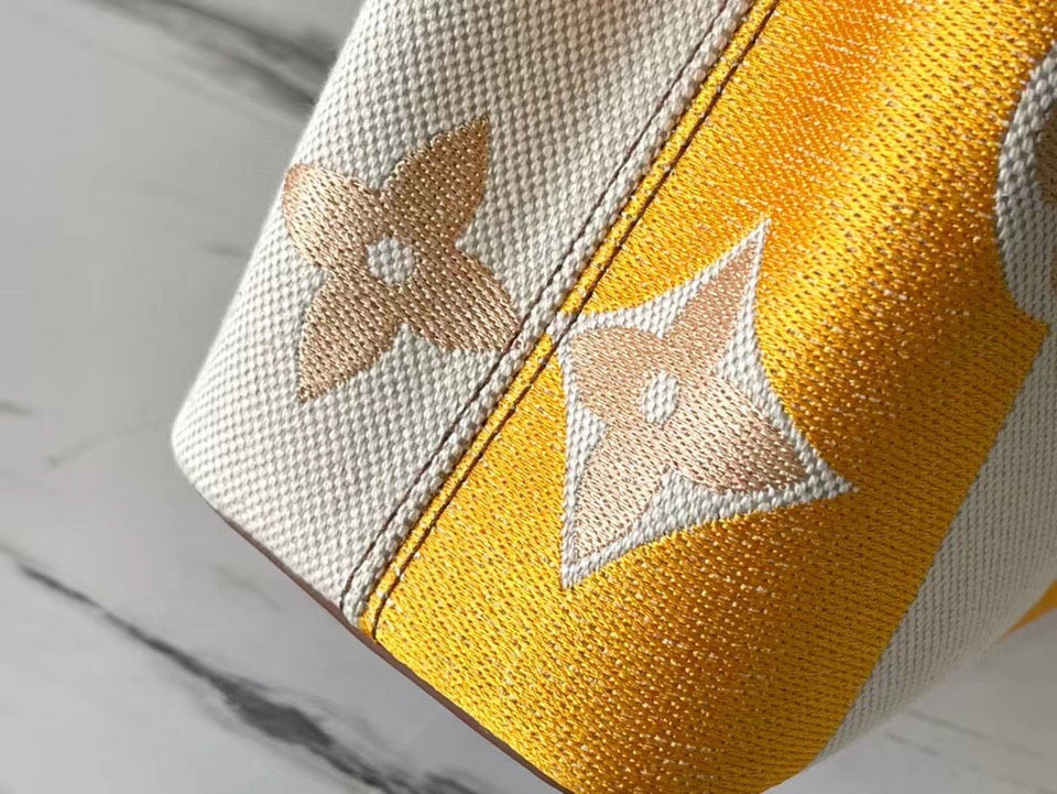 Louis Vuitton Capucines BB Bag