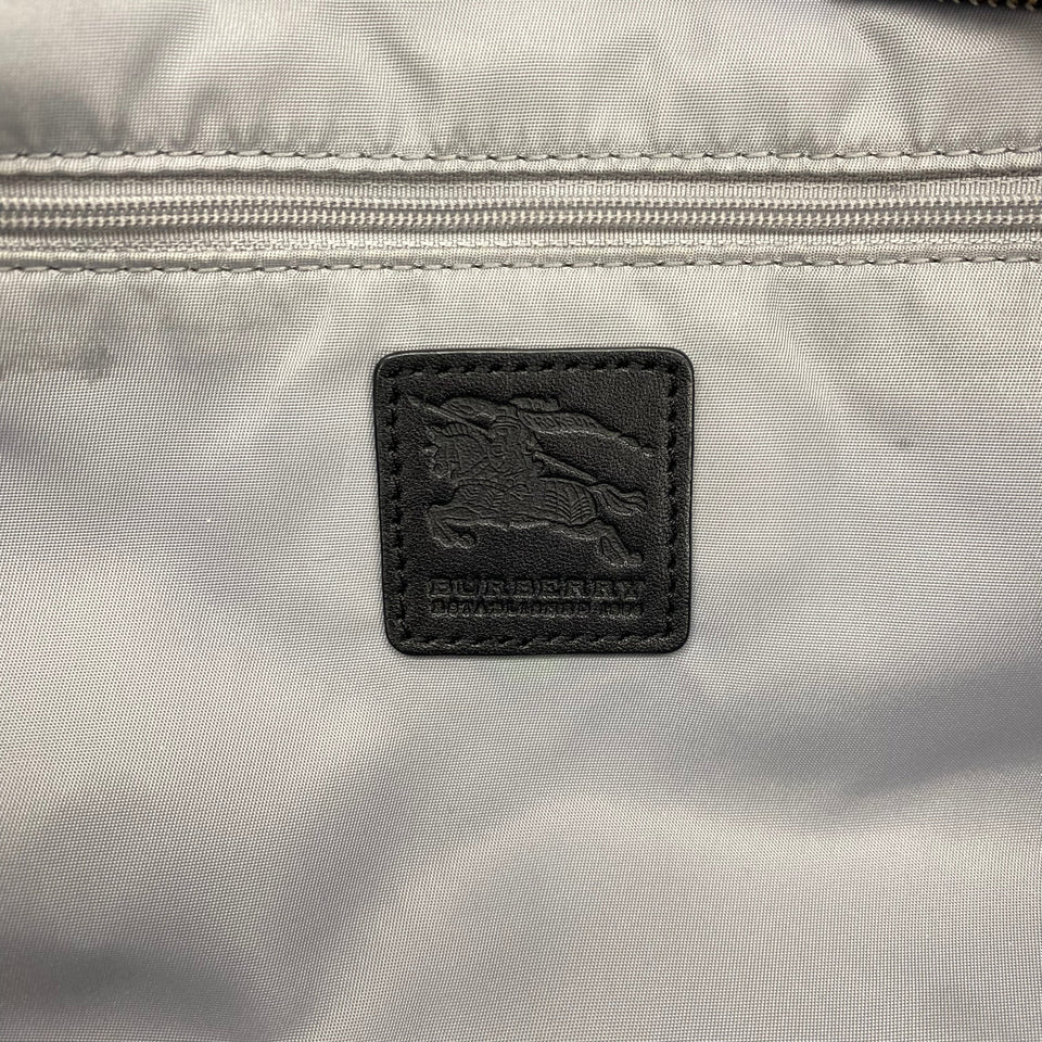 Handbag Luxury Designer By Burberry  Size: Large